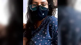 Thick Ass Aunty Stripping Naked On Webcam Just For Me