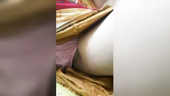 Village Aunty Lifting Her Saree Exposing Her Hairy Pussy