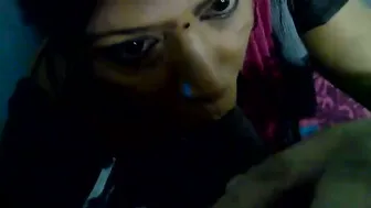 Milf Giving Sloppy Head To Stranger On Moving Train Ride