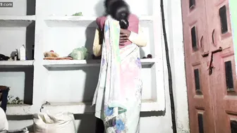 Curvy Milf Taking Dick Hard From Behind In Doggy Position