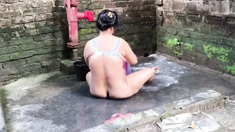 Grabbing My Aunty In The Shower Fucking Her Wet Pussy Hard