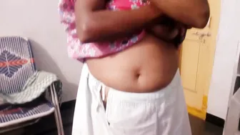 Thick Village Aunty Flashing Her Massive Natural Boobs