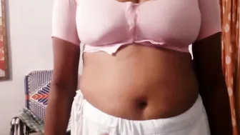 Thick Village Aunty Flashing Her Massive Natural Boobs