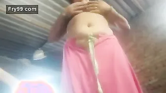 Village Aunty Stripping Her Saree Showing Naked Body