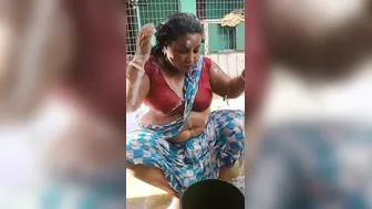 Bengali Village Milf Bathing Caught On Camera Naked Shower