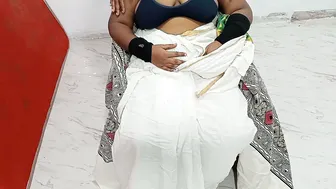 Tamil Landlord Aunty Seducing And Riding Her Servant Cock