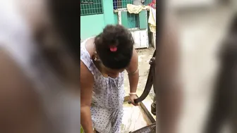 Bengali Village Aunty Bathing Naked Showing Everything Off