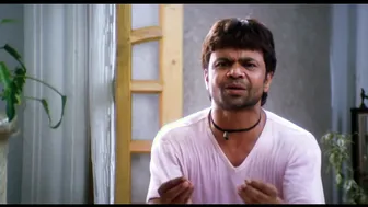 Busty Desi Aunty Flashing Her Massive Tits On Camera Hot