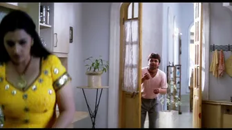 Busty Desi Aunty Flashing Her Massive Tits On Camera Hot