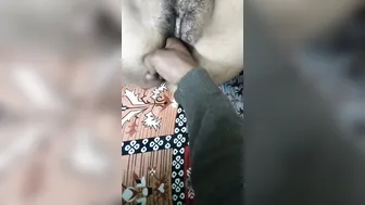 Desi Milf Taking Four Fingers Deep Inside Her Dripping Pussy