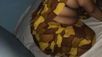 Hot Aunty In Saree Shaking Ass And Flashing Big Milky Tits
