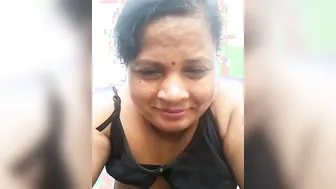 Shy Aunty Nervous On Cam Revealing Her Face While Naked