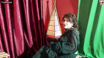 Sexy Aunty Teasing In Her Saree Before Getting Naughty