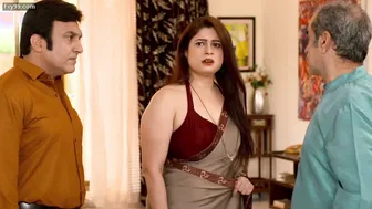 Busty Aunty In Saree Seducing Neighbor Boy At Home Alone