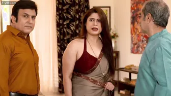 Busty Aunty In Saree Seducing Neighbor Boy At Home Alone