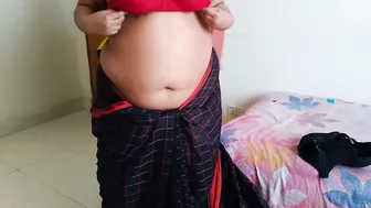 Delivery Guy Fucks Horny Desi Milf While Hubby Is Away At Work