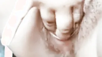 Married Babe Fingering Her Wet Pussy On Camera Moaning Loud