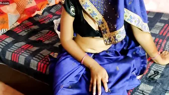 Listening To Hot Desi Aunty Sex Story In Dirty Hindi Audio
