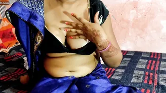 Listening To Hot Desi Aunty Sex Story In Dirty Hindi Audio