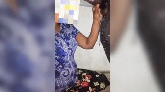 Aunty Giving Special Cock Treatment Making Him Explode Fast