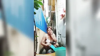Thick Desi Aunty Shaking Her Fat Ass And Teasing My Cock