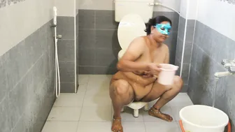 Mature Big Tit Aunty Soaping Herself Up In The Hot Shower