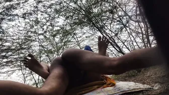 Village Aunty Getting Fucked Outdoors In The Open Field