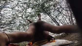 Village Aunty Getting Fucked Outdoors In The Open Field
