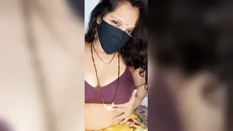 Indian Milf Showing Off Her Body And Talking So Nasty