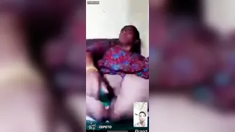 Desperate Housewife Fucking Herself With Bottles On Call