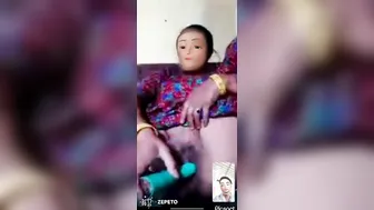 Desperate Housewife Fucking Herself With Bottles On Call