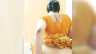 Horny Aunty Stripping Naked On Webcam Showing Everything Off