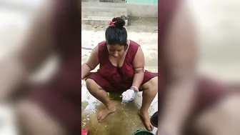 Catching Bengali Village Aunty Bathing Naked On Hidden Camera