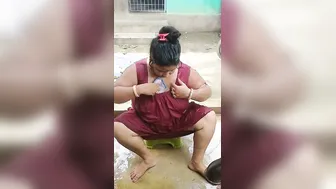 Catching Bengali Village Aunty Bathing Naked On Hidden Camera