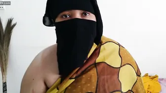 Busty Aunty Spreading Wide To Pay Rent Getting Fucked Hard