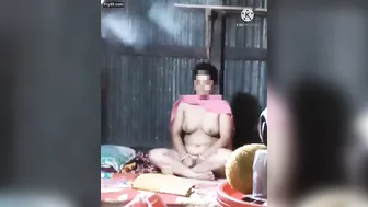 Village Aunty Exposing Her Massive Tits And Curvy Body