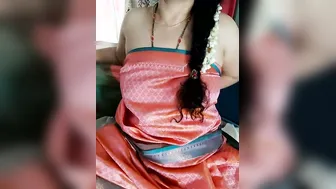 Telugu Teacher Babe Showing Her Big Boobs And Sexy Curves