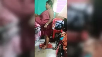 Bengali Village Aunty Bathing Naked Caught On Hidden Cam