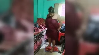 Bengali Village Aunty Bathing Naked Caught On Hidden Cam