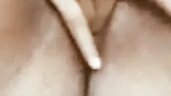 Indian Aunty Fingering Her Wet Pussy Moaning Loud At Home