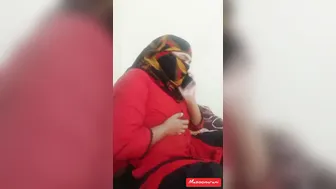 Married Aunty Fucking Cucumber After Hubby Refuses To Satisfy