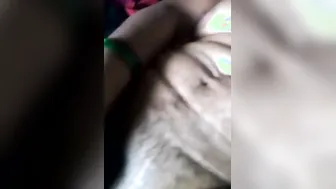 Horny Married Aunty Fingering Her Wet Pussy Until She Cums