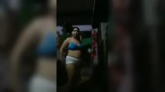 Village Aunty Exposing Her Naked Body Live On Webcam For Fans