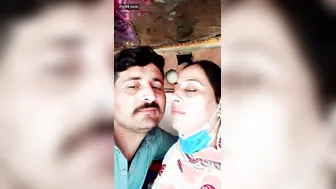 Pakistani Aunty Getting Romanced And Fucked By Neighbor
