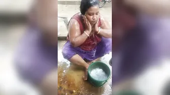Bengali Village Aunty Getting Naked In Outdoor Bath Caught