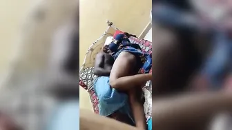 South Indian Milf Moaning Loud While Getting Fingered Good