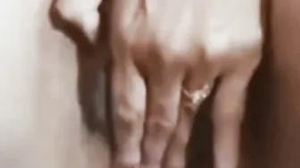 Indian Milf Masturbating On Webcam Showing Off For Viewer