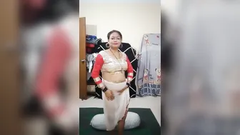 Uncle Fucking His Aunty Deep While Kissing Her Juicy Pussy