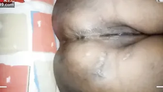 Mature Indian Aunty Showing Off Her Pussy And Ass