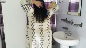 Neighbor Milf Seducing Me With Her Thick Ass Needs Pounding